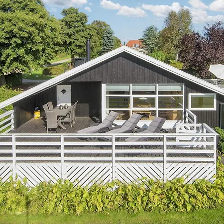 4 Star In Hejls-by Traum * Hejls